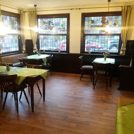 Steeger Weinstube Hotel Бахарах Екстериор снимка