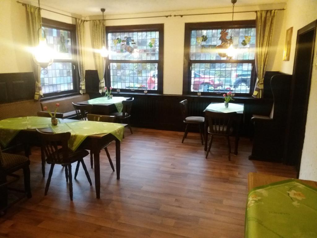 Steeger Weinstube Hotel Бахарах Екстериор снимка